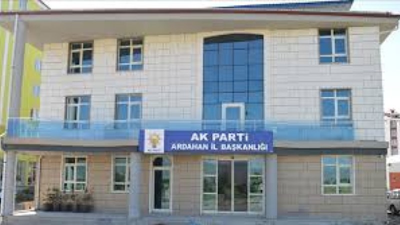 AK Parti Ardahan'da telefonla anket yaptı: seçmene 6 isim soruldu